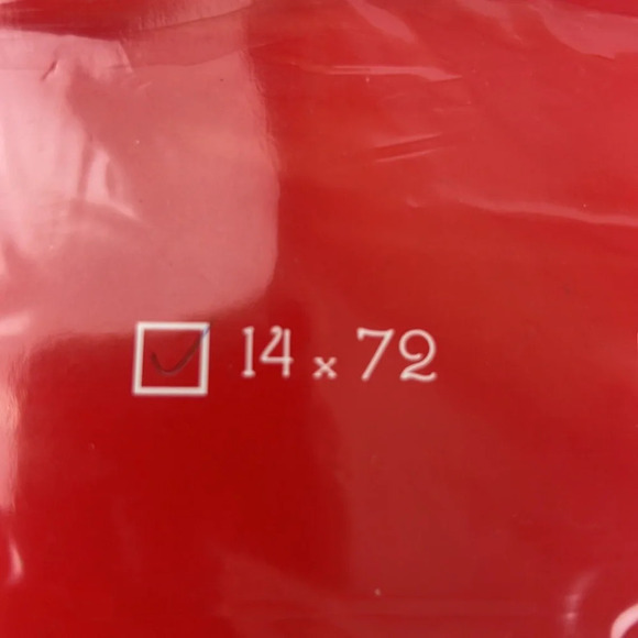 Beautiful cream & Gold Christmas /Holiday Table Runner - Picture 3 of 5